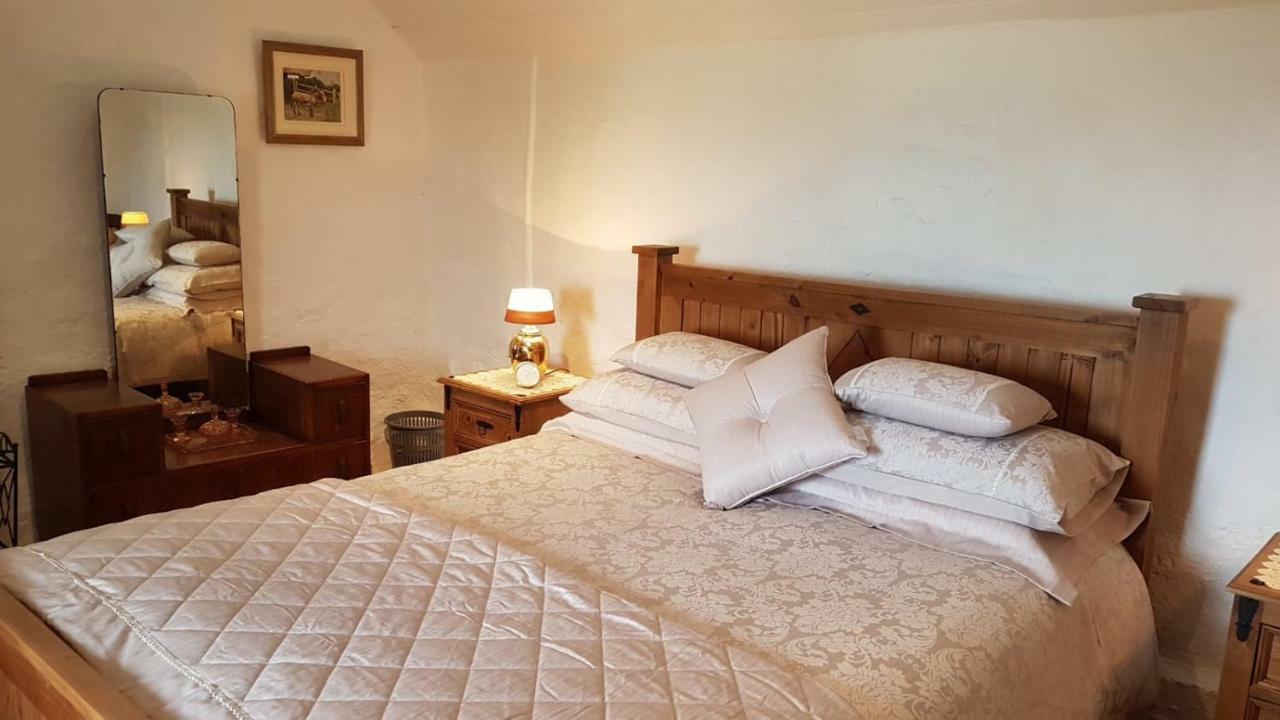 Stunning Views At Ballagh Cottage Newcastle Newcastle  Luaran gambar